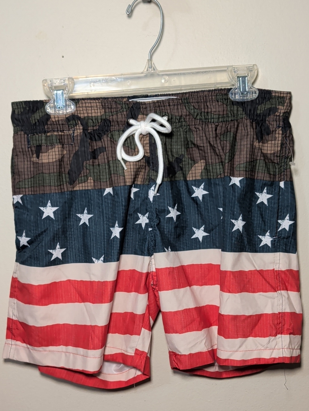Free Planet Swim Shorts Camo American Flag Green Red White Blue Men's Size S
